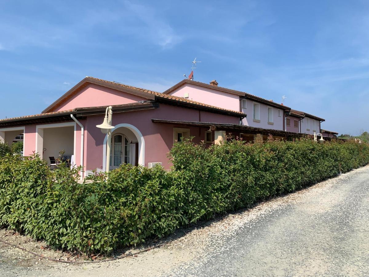 Fattoria Palazzeta - Pet & Family Friendly Apart otel Cecina  Dış mekan fotoğraf
